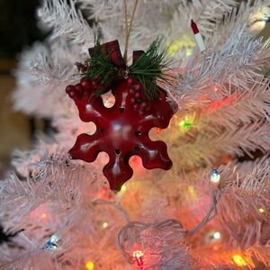 Vintage Christmas Snowflake 
Berry Heart Bell Hand Painted Ornament